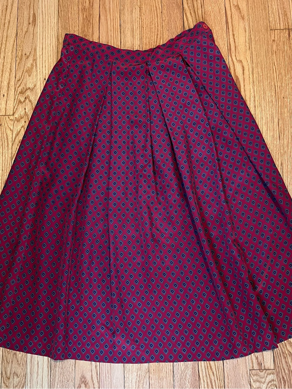 Vintage Talbots 100% Silk Midi Skirt in Burgundy with Blue Diamond Print Sz 14